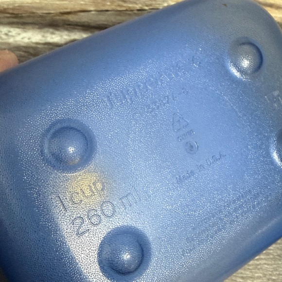 TUPPERWARE ROCK N SERVE BUNDLE - Picture 5 of 6